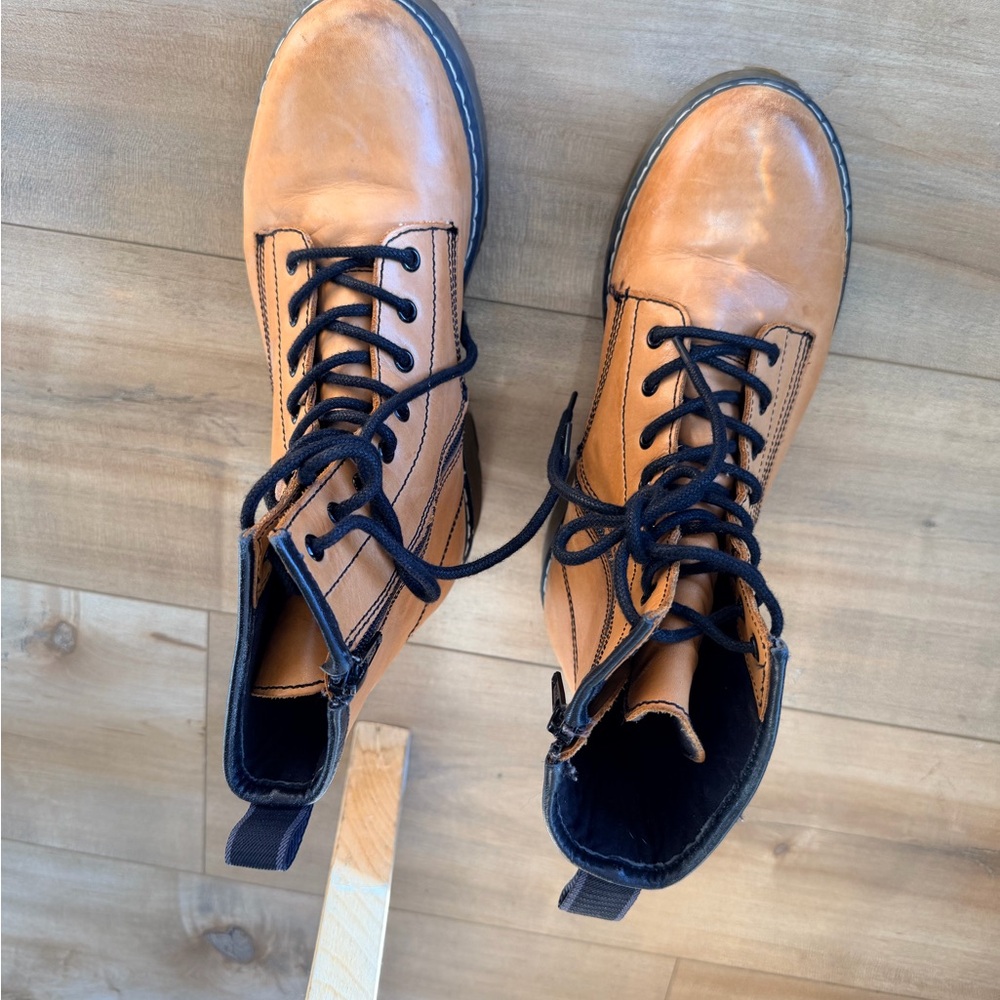 Roolee Women’s Brown Lace-Up Boots